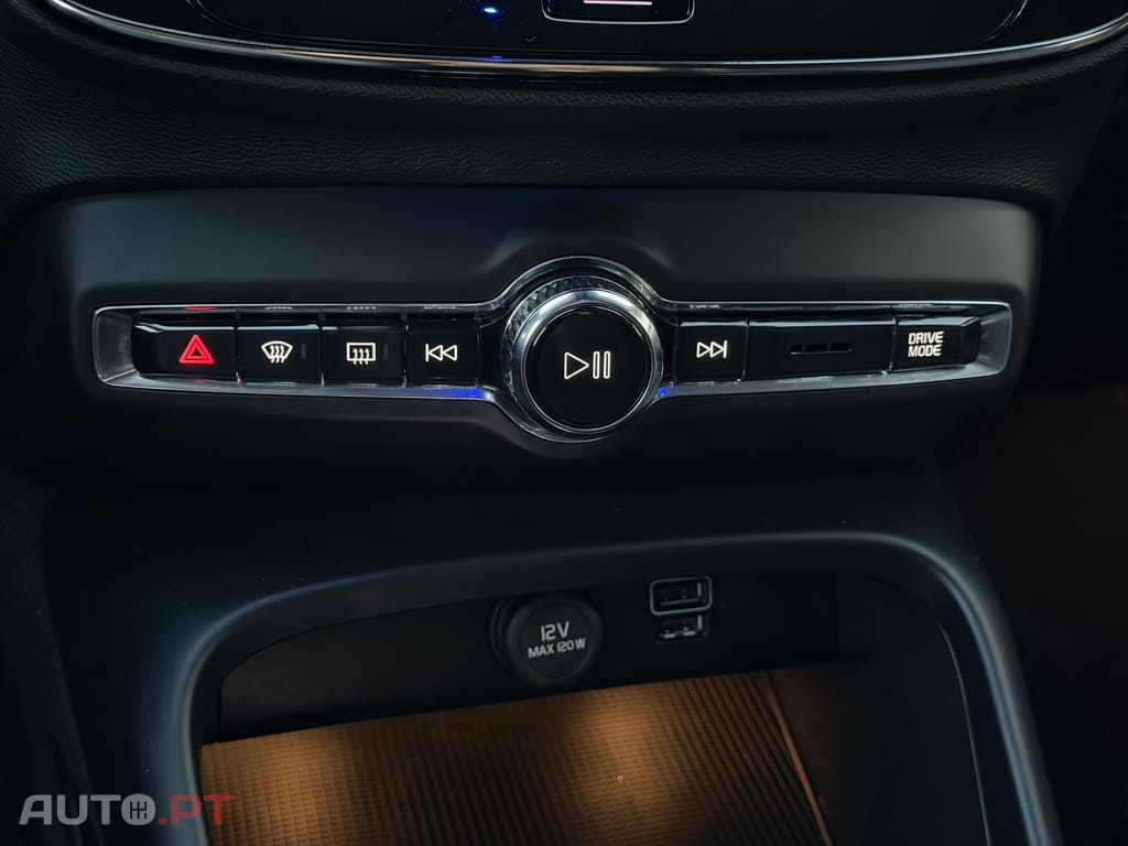 Volvo XC40 1.5 T4 PHEV Inscription