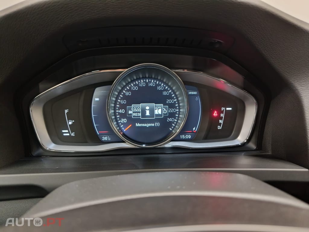 Volvo V60 2.4 D D6 Twin Engine Hibrid plug-in
