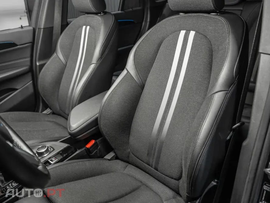 BMW X1 xDrive25e Pack Desportivo M