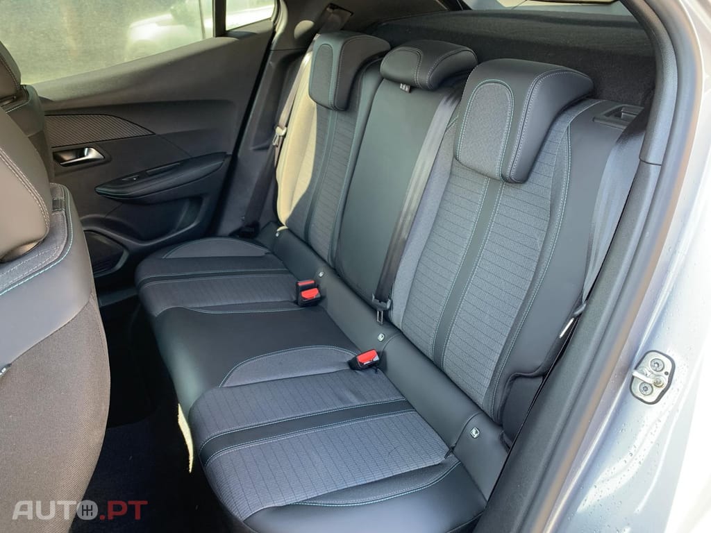 Peugeot 2008 1.5 BlueHDi Allure