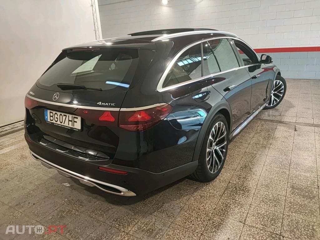 Mercedes-Benz E 300 de 4Matic All-Terrain