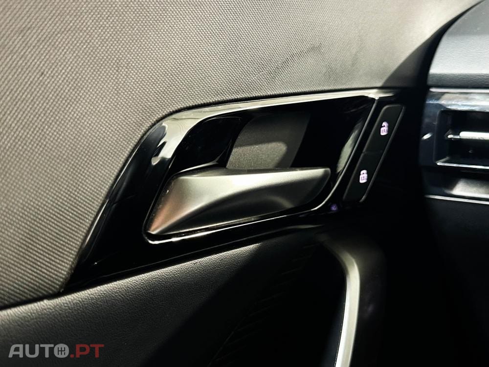 MG MG4 77 kWh Extended Range Luxury