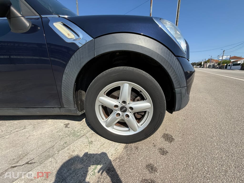MINI Countryman One D