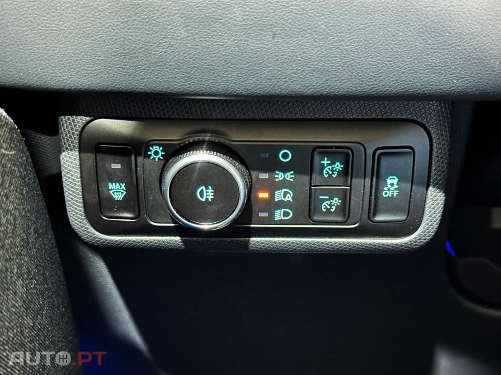 Ford Mustang Mach-E AWD PREMIUM