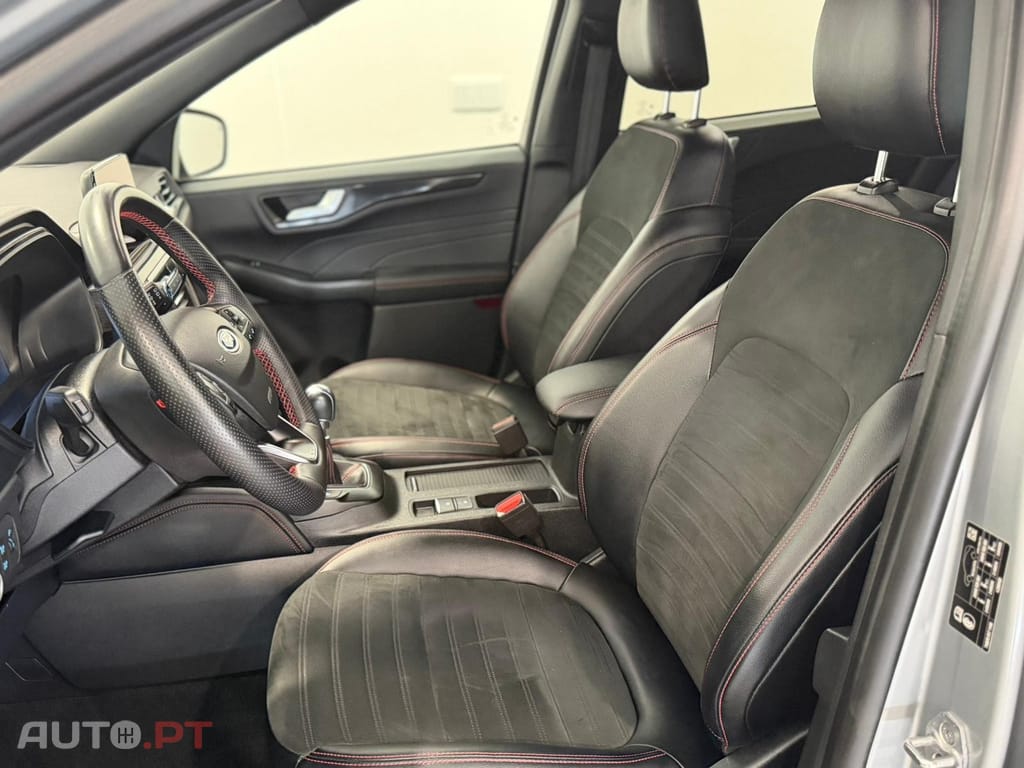 Ford Kuga 1.5 EcoBoost ST-Line X