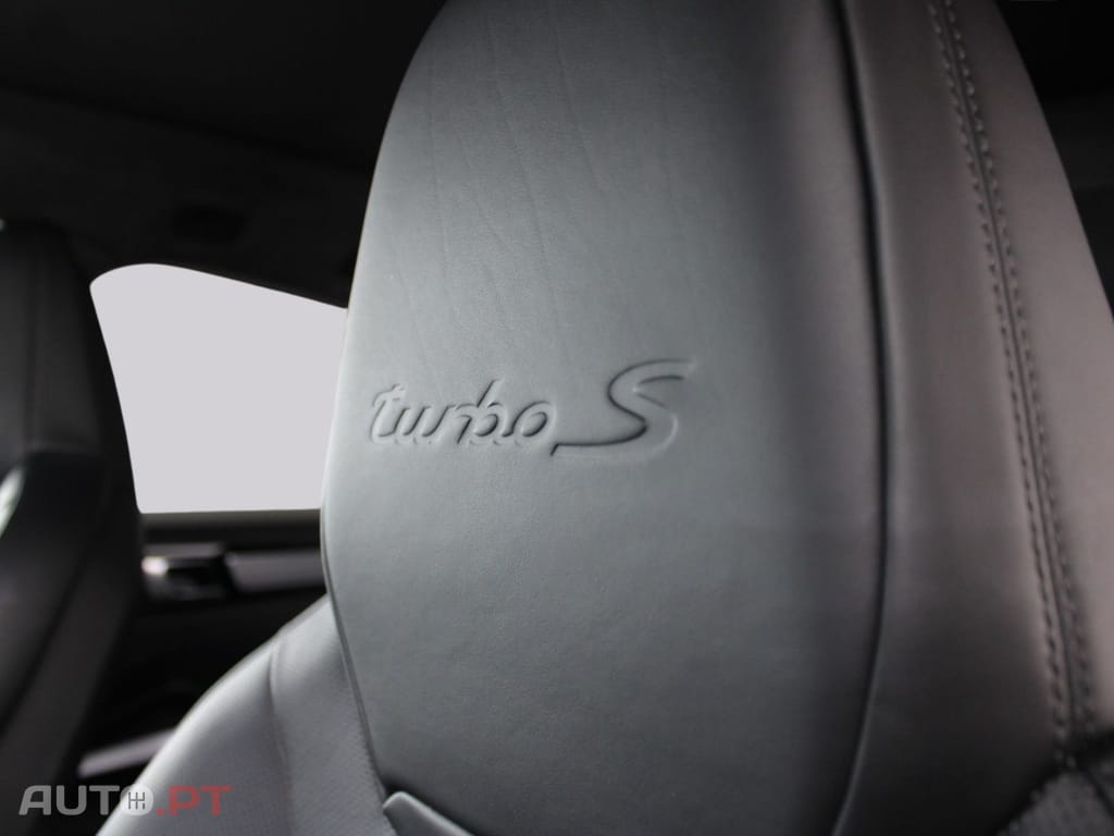 Porsche Cayenne COUPE TURBO S I.V.A DEDUTÍVEL