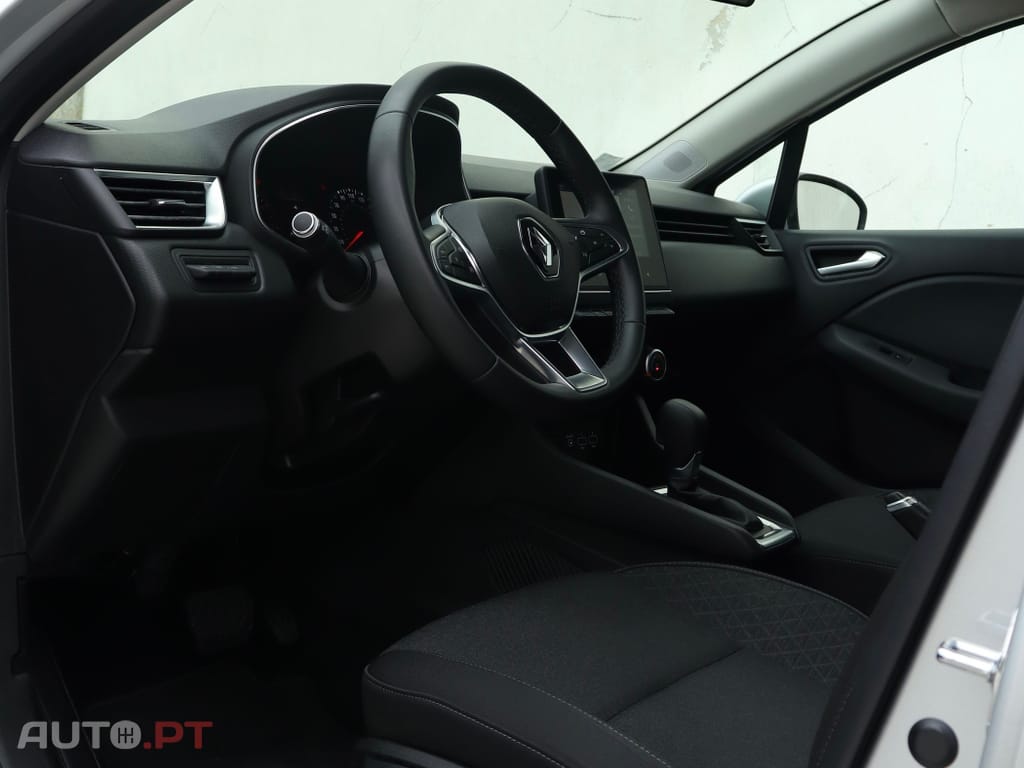Renault Clio 1.0 TCe Limited CVT