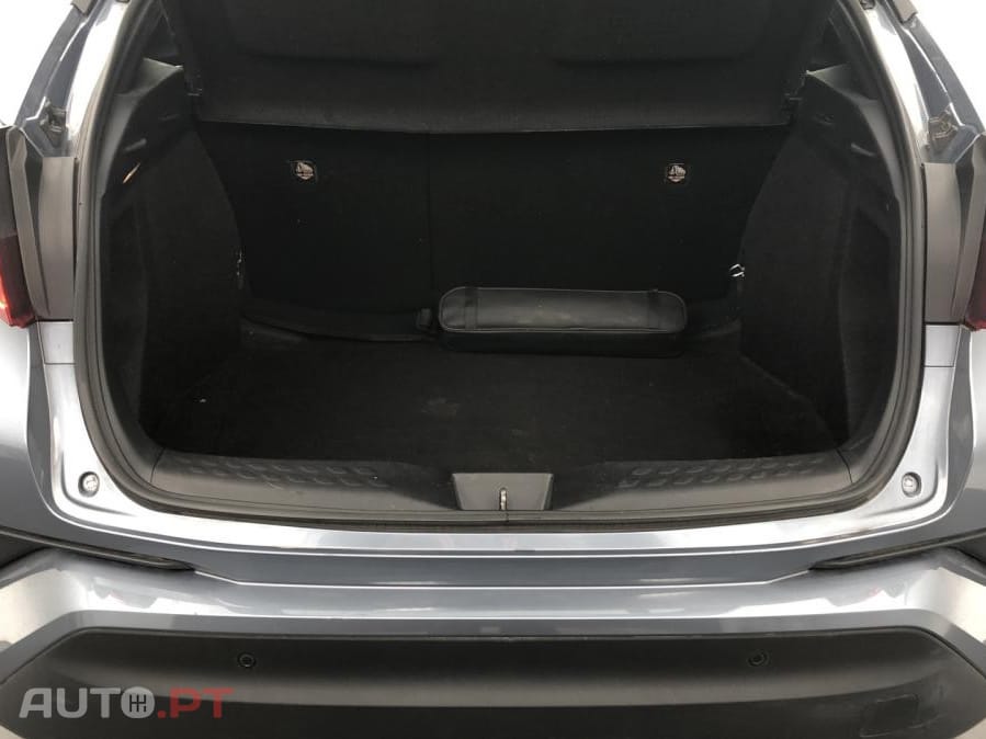 Toyota C-HR 1.8 Hybrid Dynamic Business