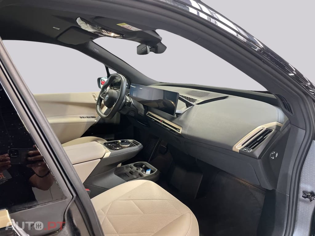BMW iX xDrive40 I.V.A DEDUTIVEL