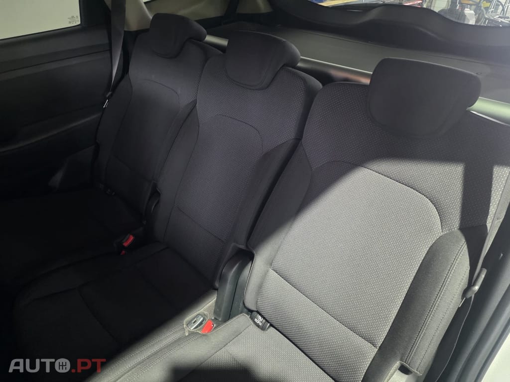 Kia Carens 1.7 CRDi ISG EX