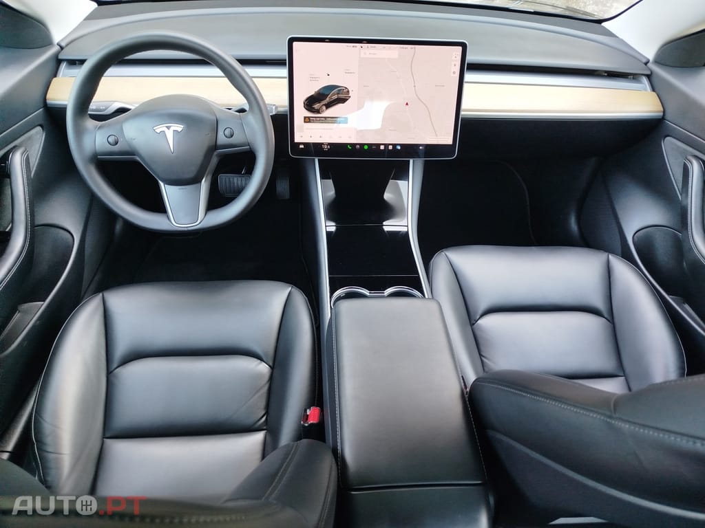 Tesla Model 3 Standard Range Plus RWD