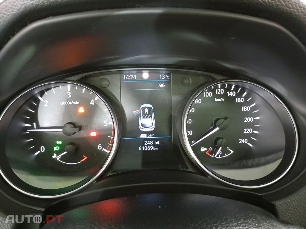 Nissan Qashqai 1.5 dCi N-Connecta J18