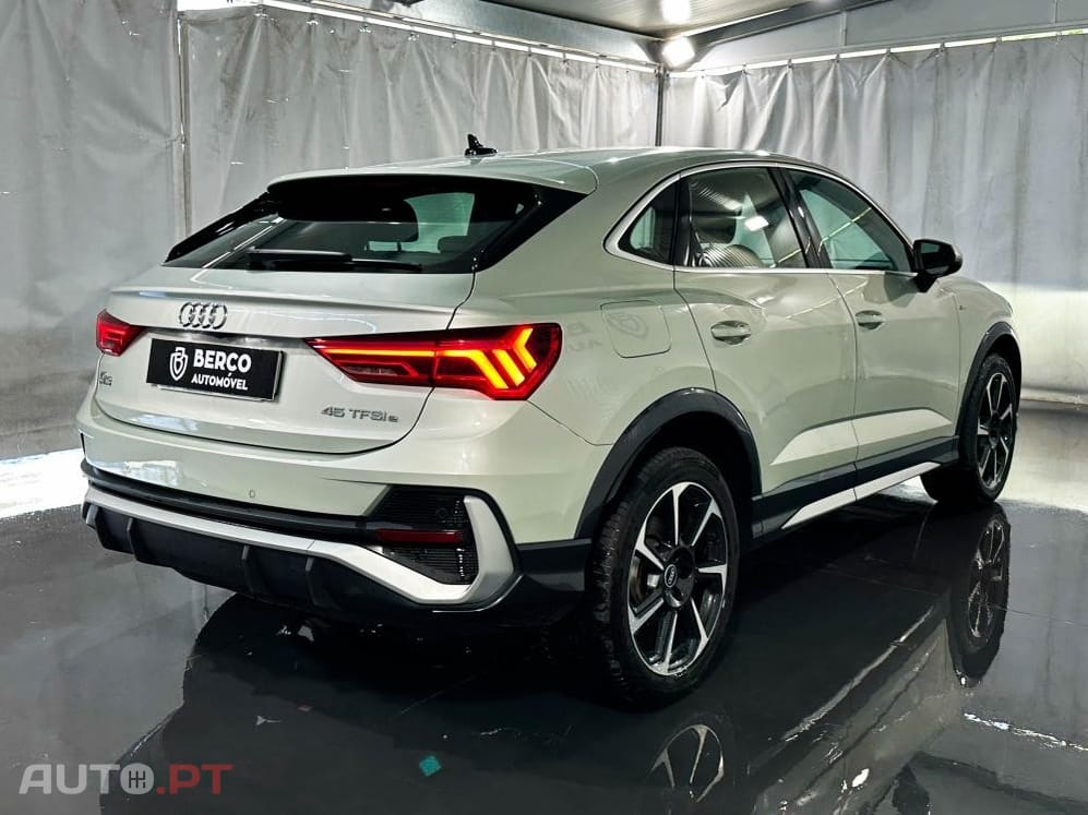 Audi Q3 45 TFSIe S line S tronic
