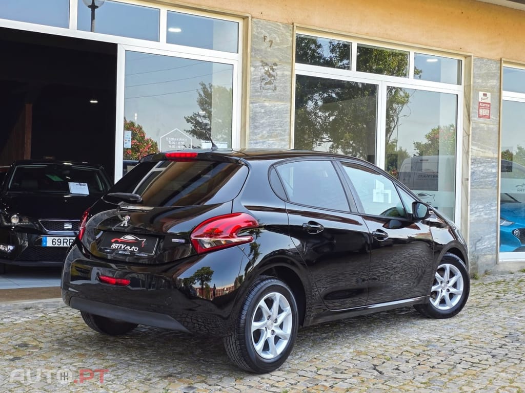 Peugeot 208 1.6 BlueHDi Active