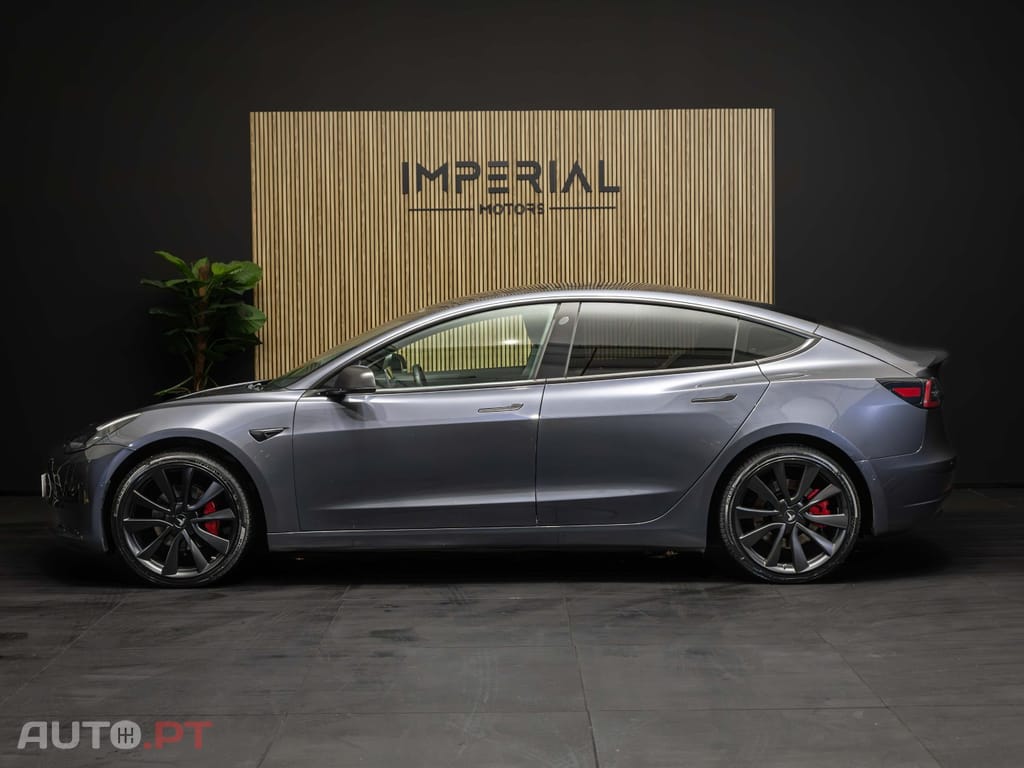 Tesla Model 3 Long-Range Dual Motor AWD