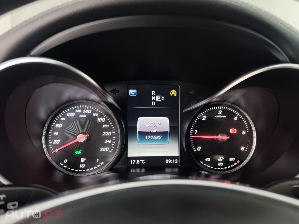 Mercedes-Benz C 250 BlueTEC AMG Line Aut. — fotografia 19