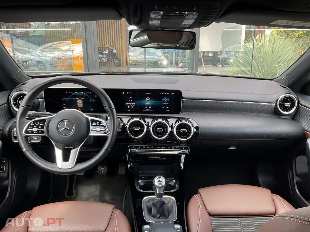 Mercedes-Benz CLA 180 d Business Solutions