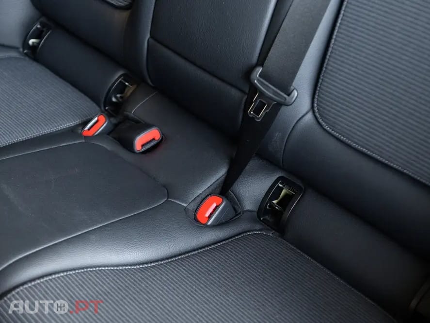 Mercedes-Benz C 300 e AMG Line