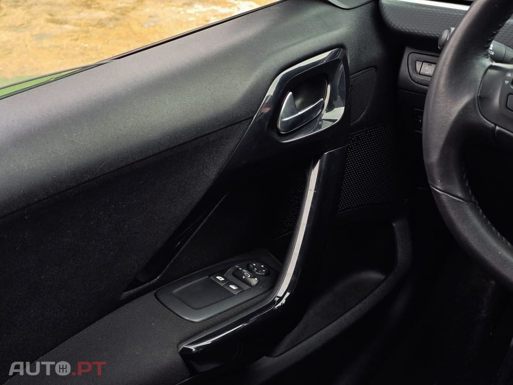 Peugeot 208 1.6 BlueHDi Style