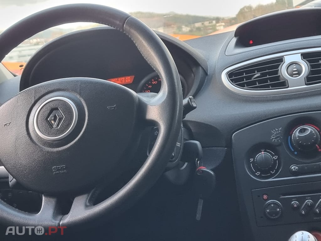 Renault Clio 1.2 16V Confort