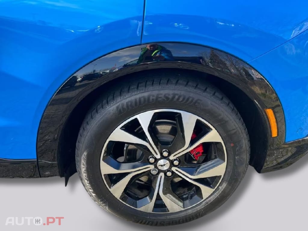 Ford Mustang Mach-E Premium AWD I.V.A DEDUTÍVEL