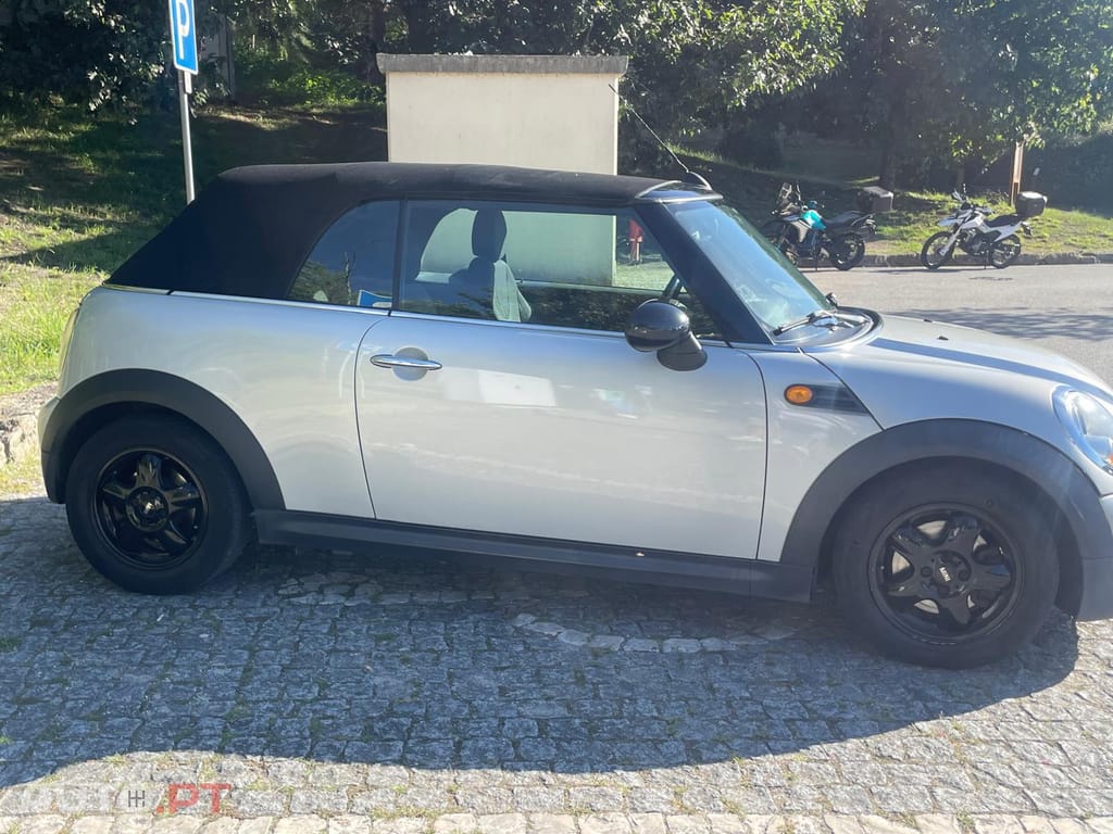 MINI Cabrio Cooper D 1.6