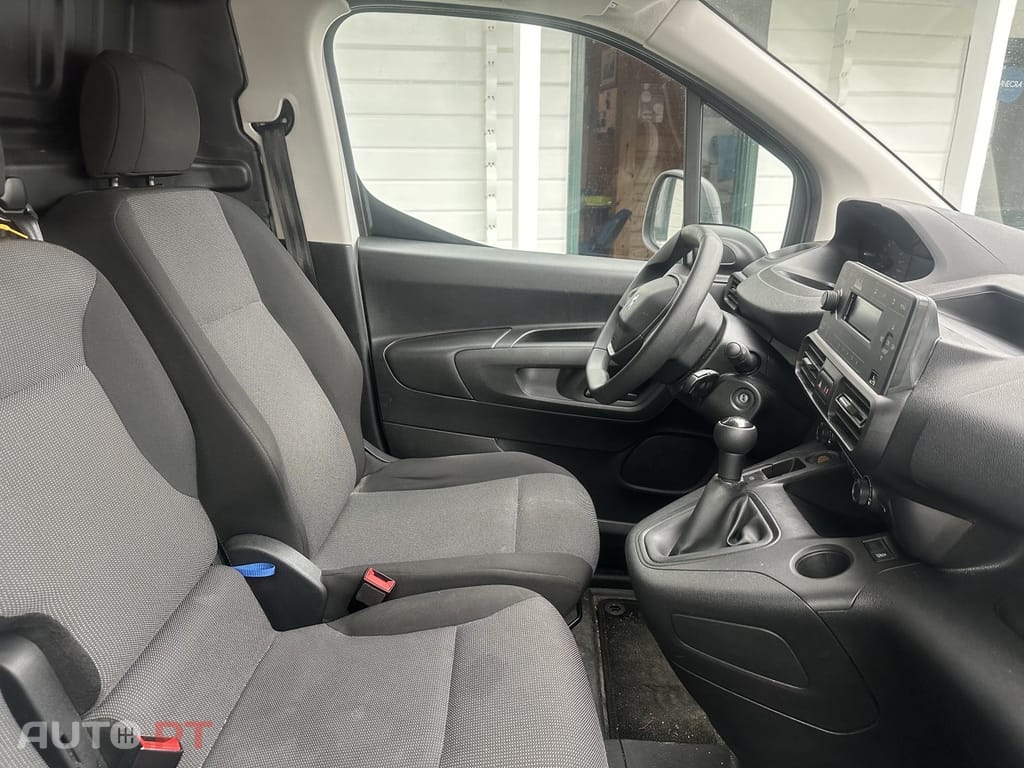 Peugeot Partner 1.5 BlueHDi Premium Standard Plus