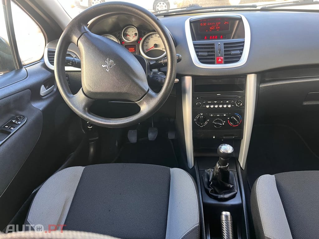 Peugeot 207 1.4 HDI
