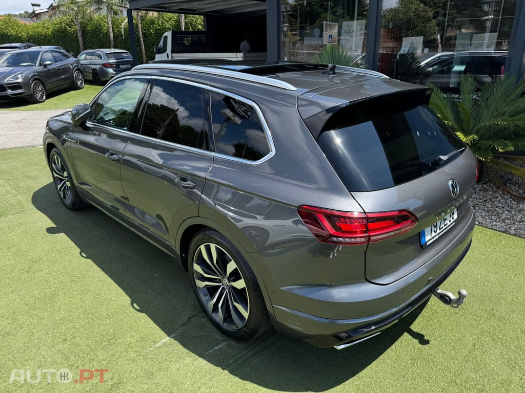 Volkswagen Touareg 3.0 TDI V6 R-Line