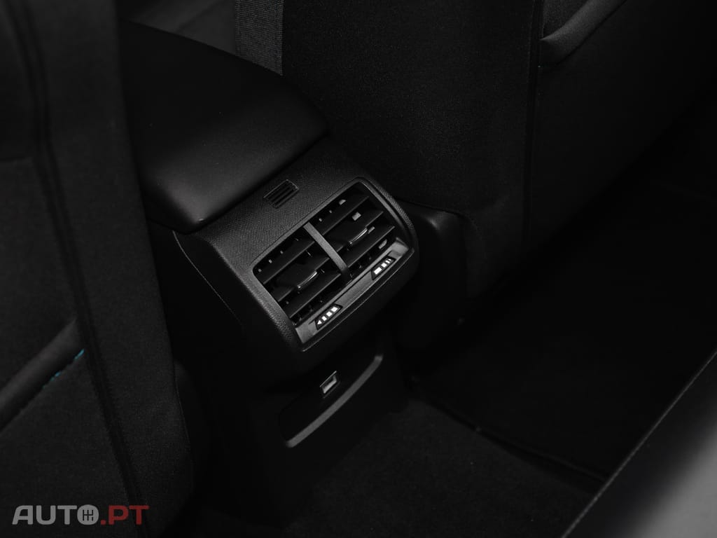 Citroen C4 X 1.2 PureTech Plus EAT8