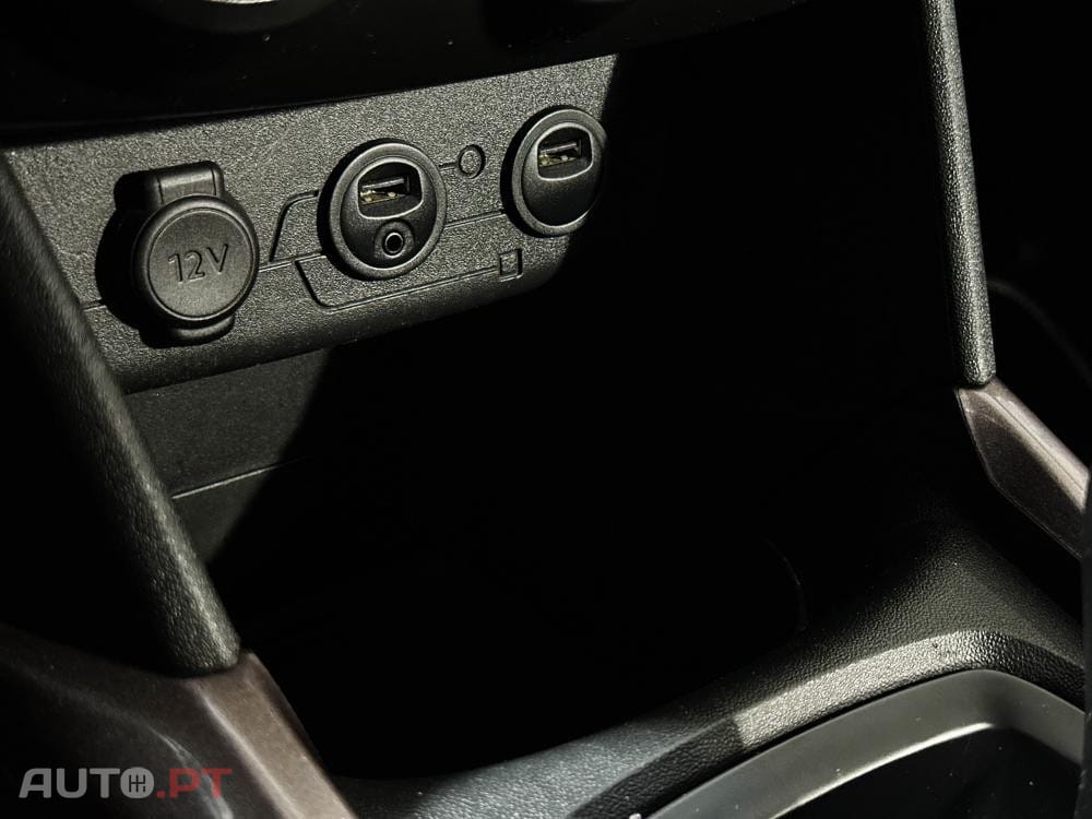 Peugeot 2008 1.6 e-HDi Allure 2-Tronic