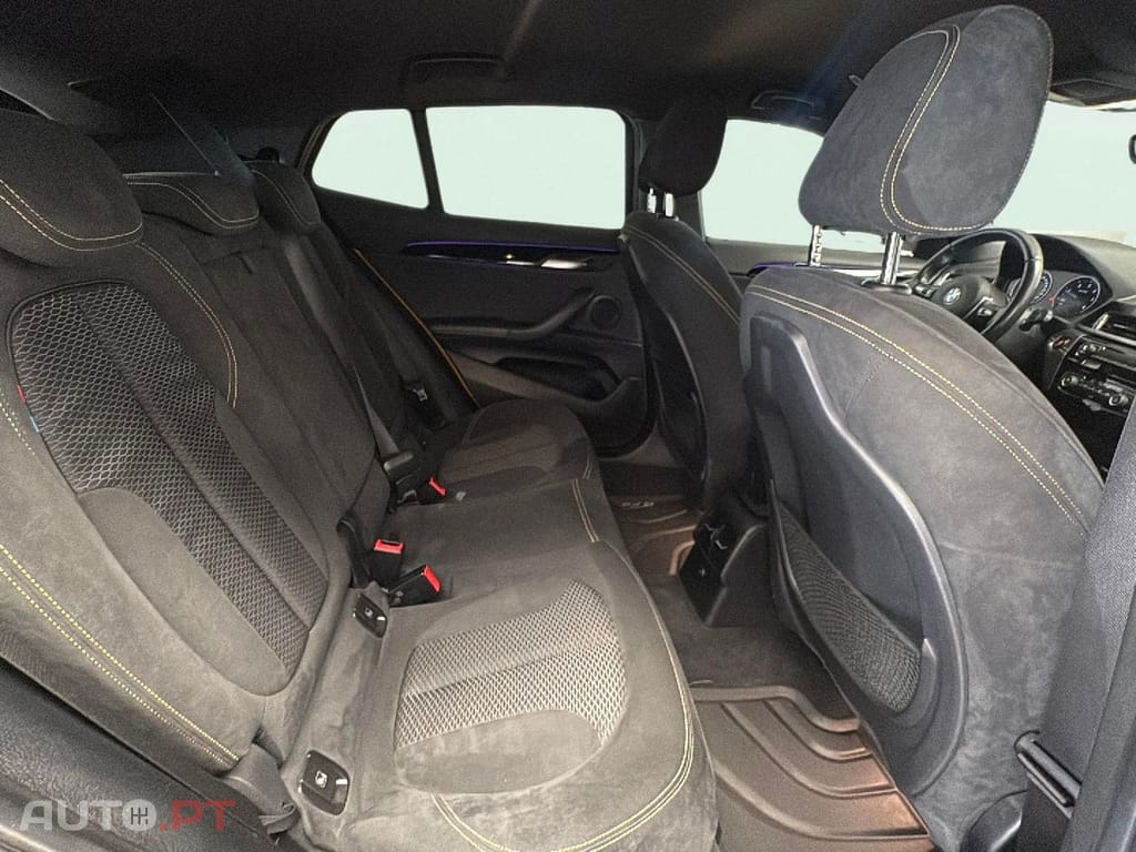 BMW X2 18 d sDrive Auto Pack M