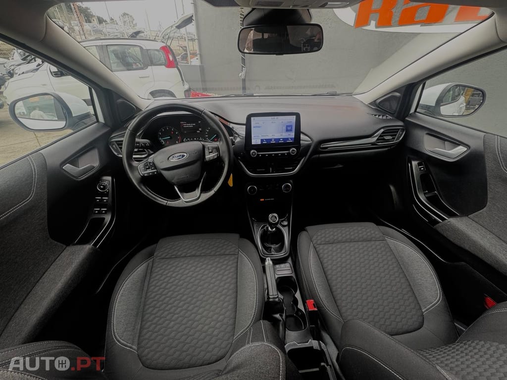 Ford Puma 1.0 EcoBoost MHEV Titanium