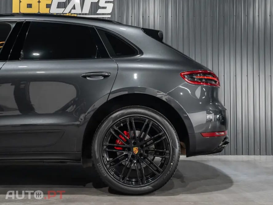 Porsche Macan PDK