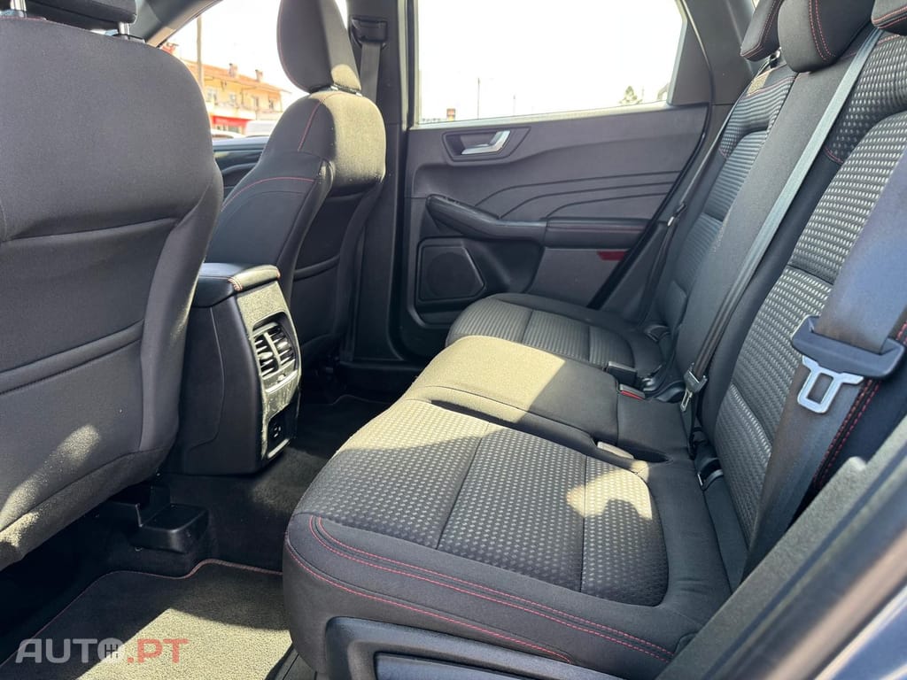Ford Kuga 1.5 EcoBoost ST-Line