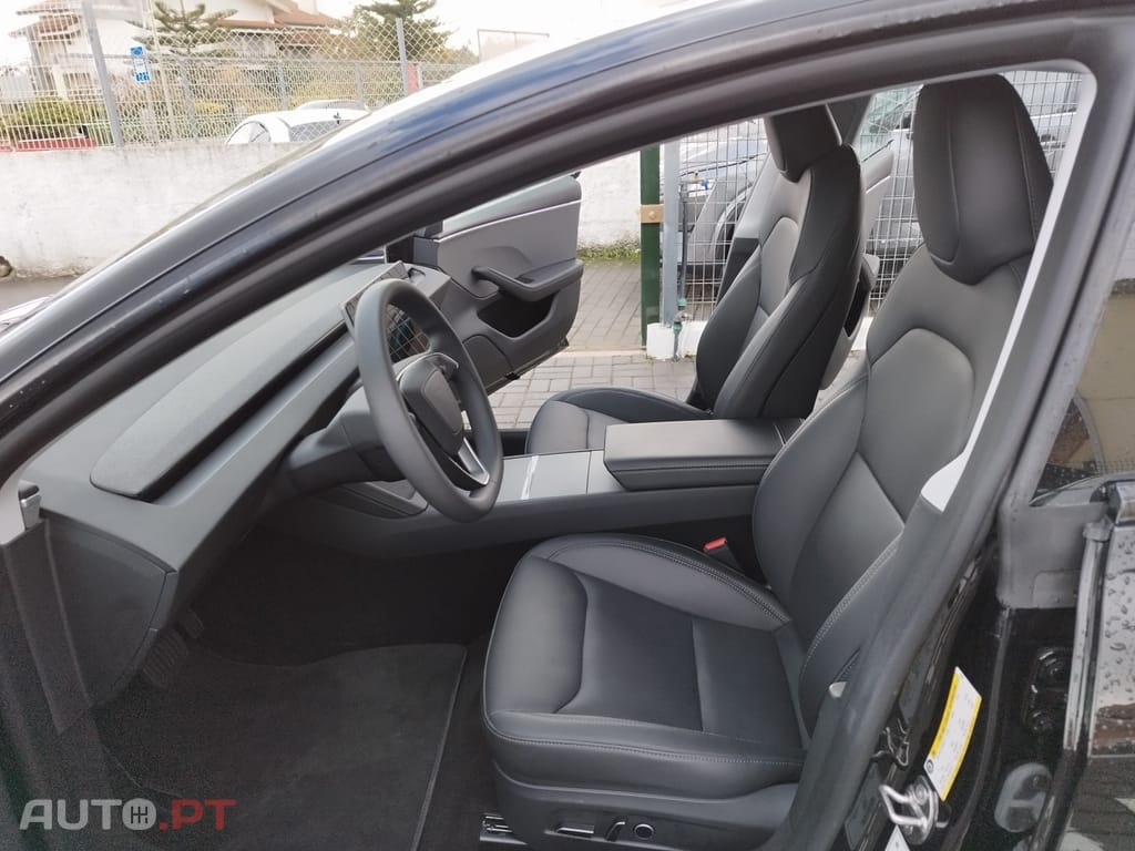 Tesla Model 3 Tração Traseira