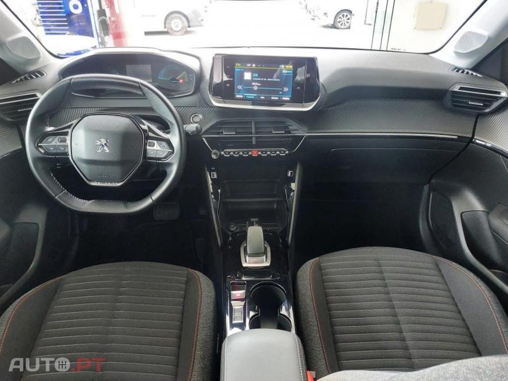 Peugeot E-208 50 kWh Active