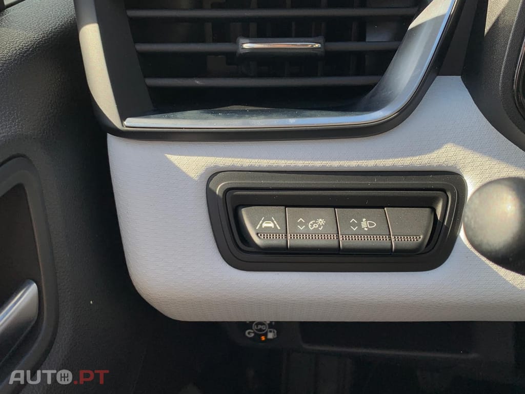 Renault Clio 1.0 TCe Techno Bi-Fuel