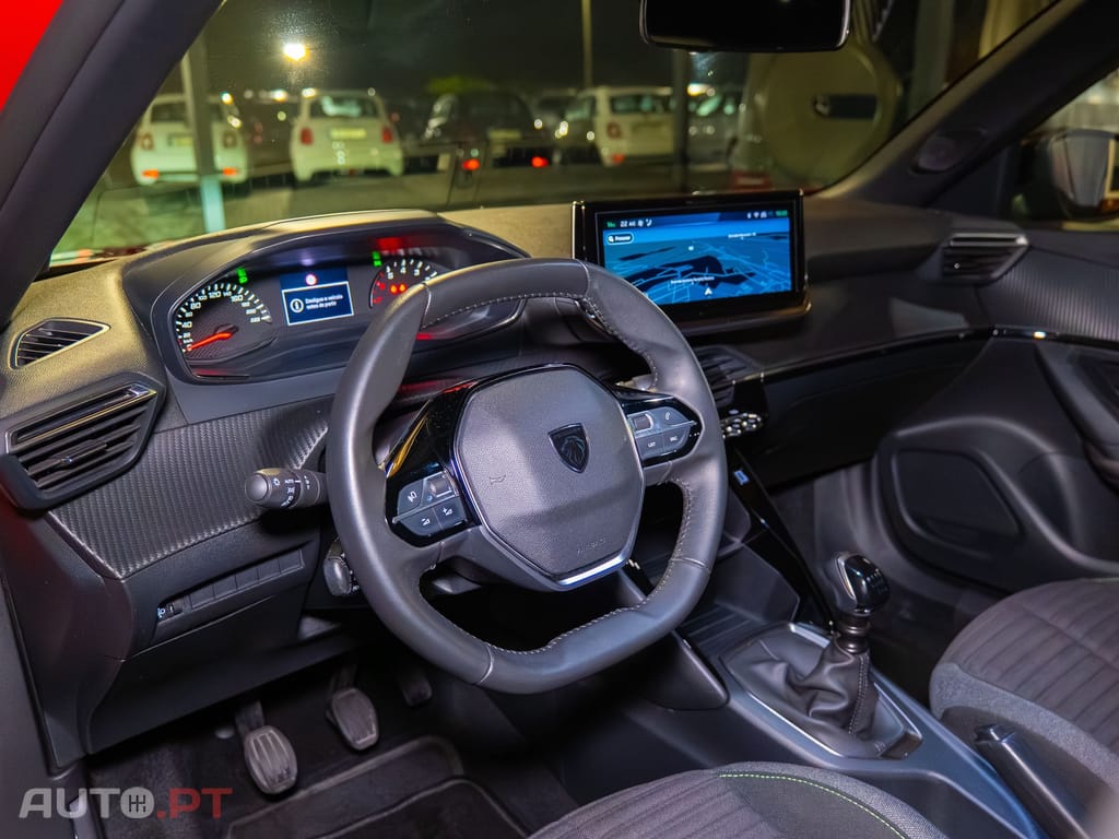 Peugeot 2008 1.2 PureTech Active Pack