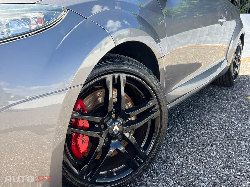 Renault Mégane Coupe 2.0 T 16V RS