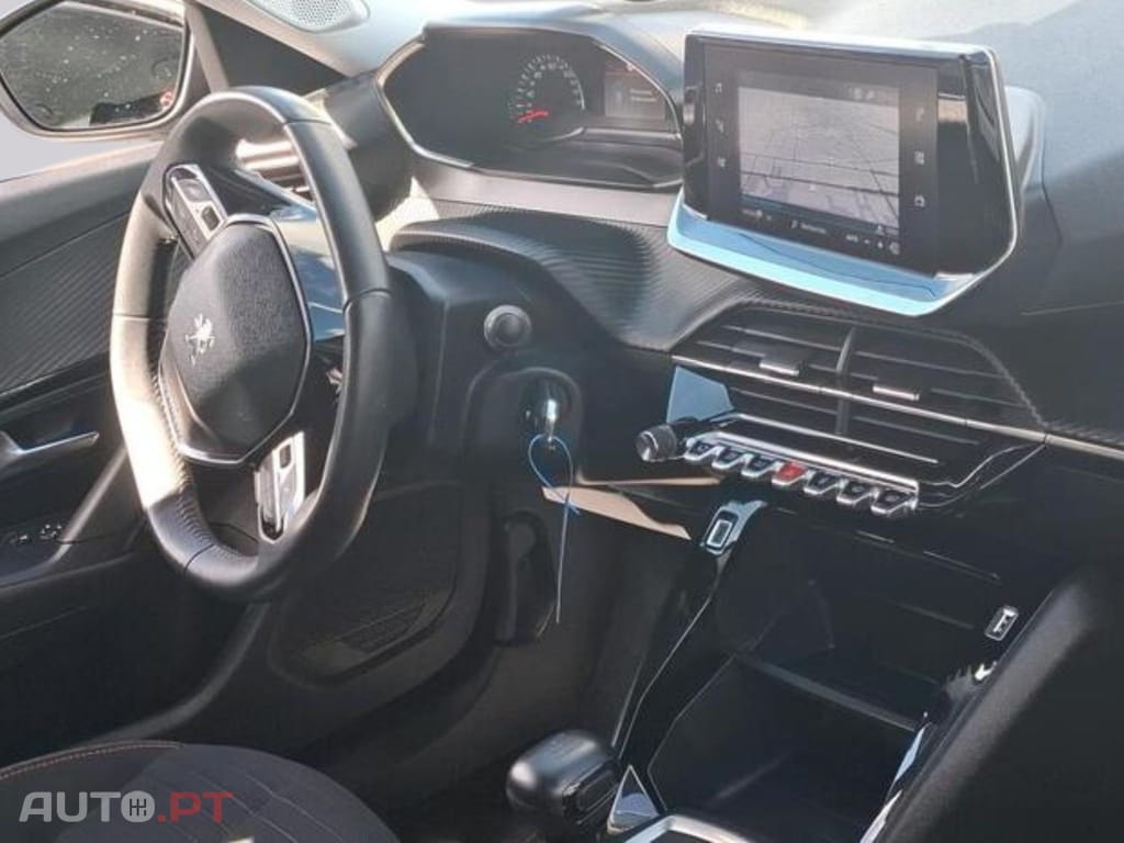 Peugeot 2008 1.2 PureTech