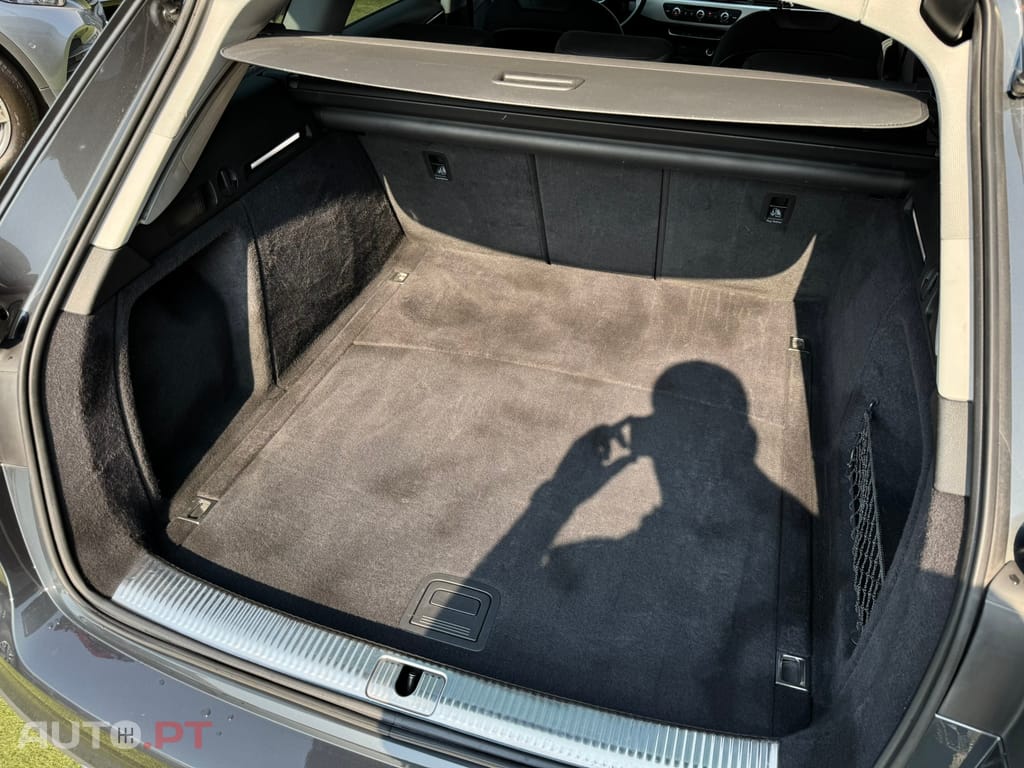 Audi A4 Avant 30 TDI S tronic
