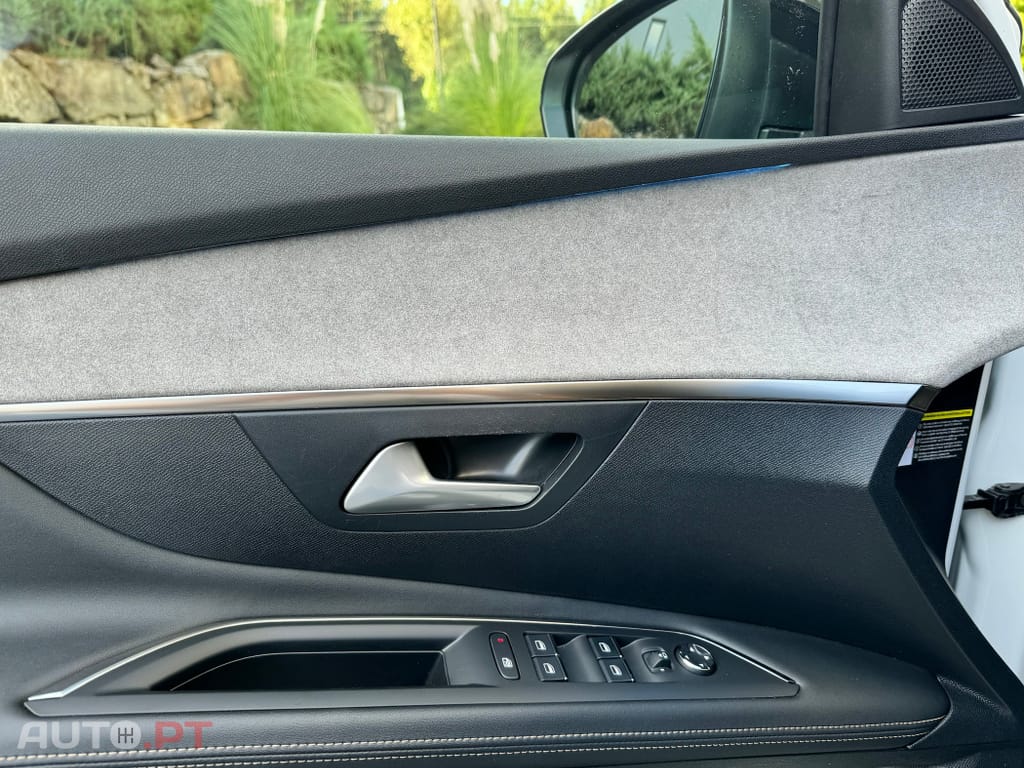 Peugeot 3008 1.5 BlueHDi GT EAT8