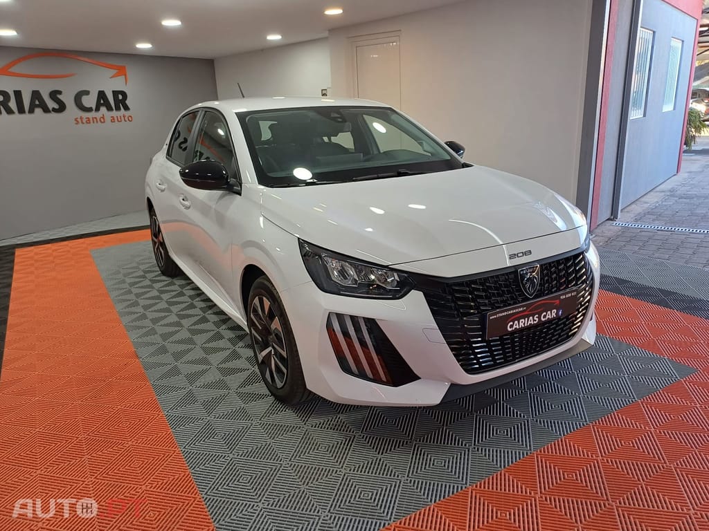Peugeot 208 1.2 Hybrid Allure e-DCS6