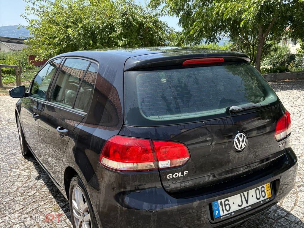 Volkswagen Golf VI
