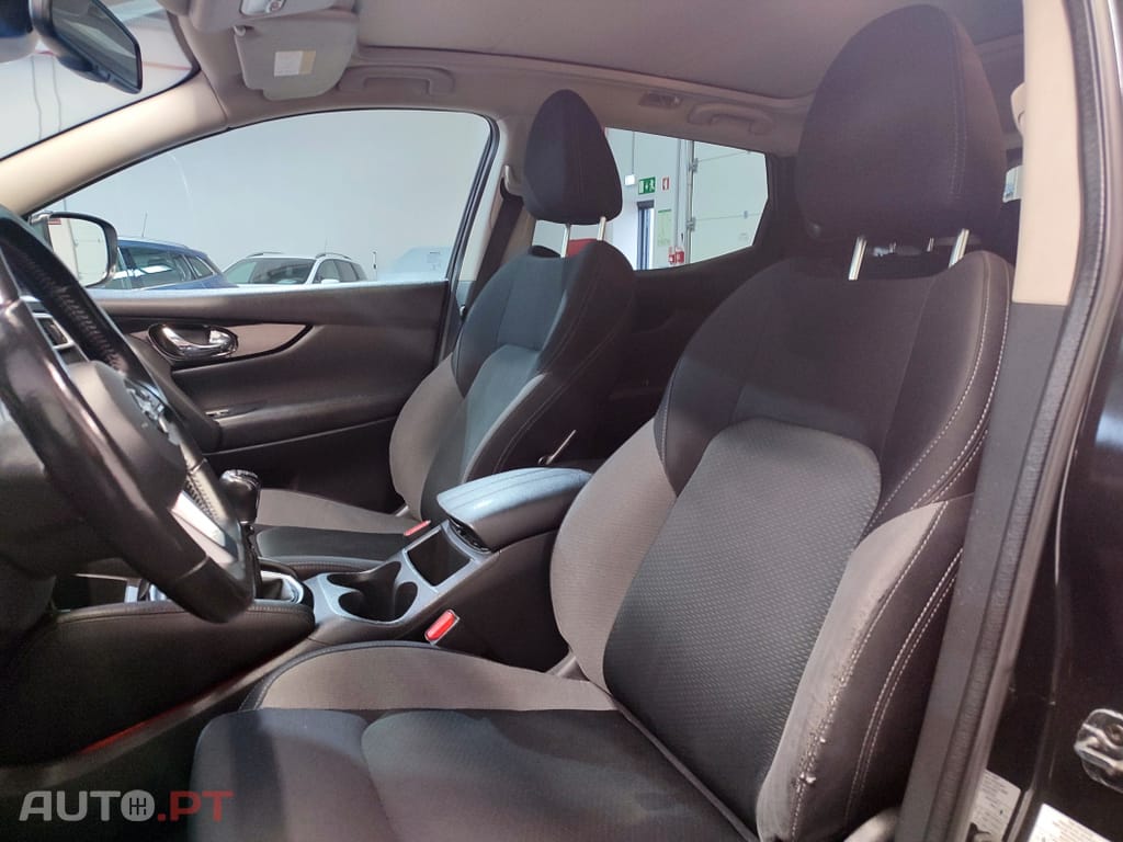 Nissan Qashqai 1.5 dCi N-Connecta Led