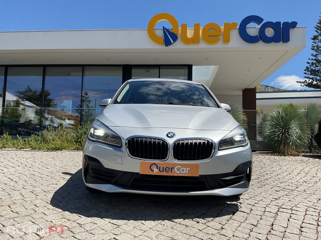 BMW 216 i 7L