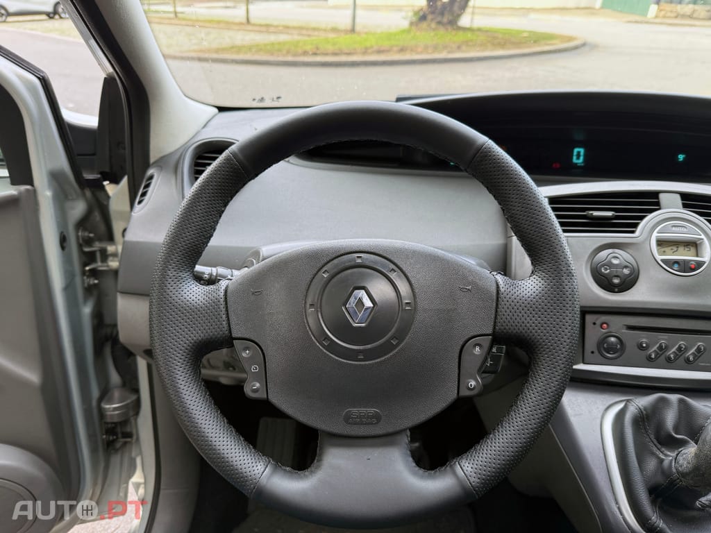 Renault Scénic 1.5dci Teto de abrir 240milkm