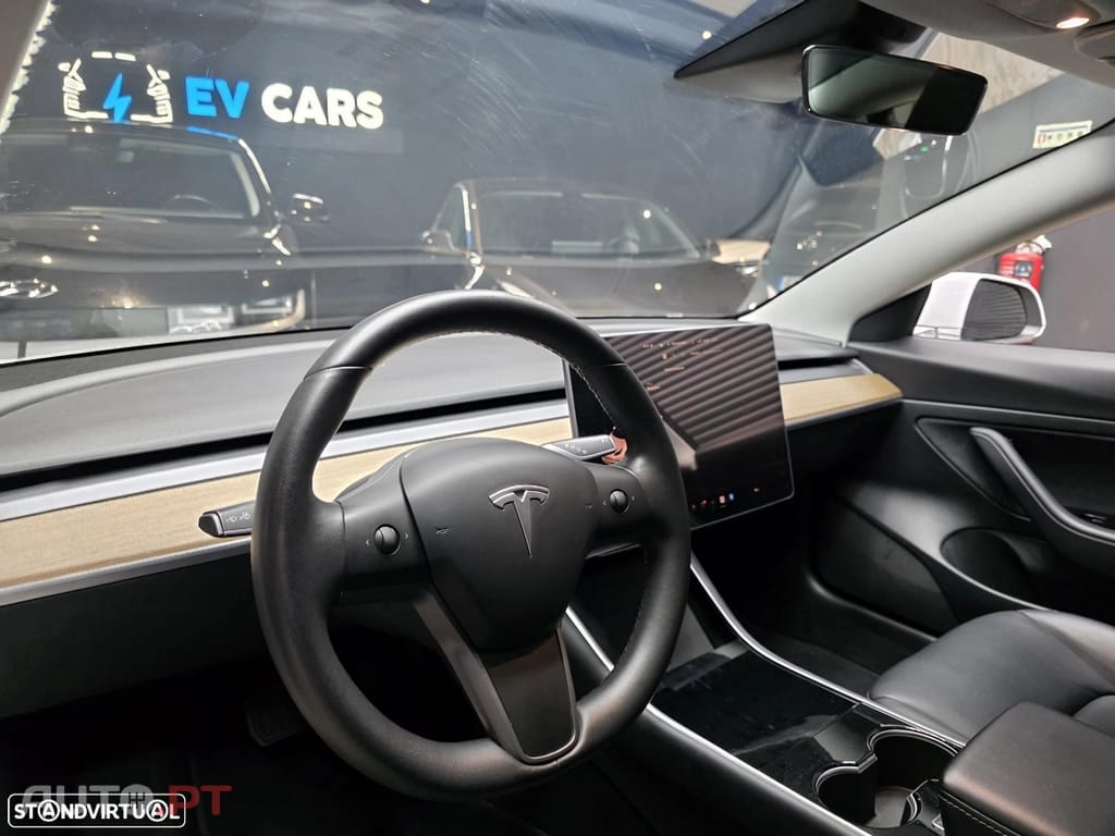 Tesla Model 3 Tração Traseira