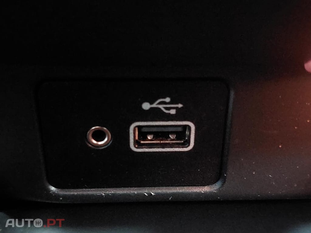 Nissan Juke 1.0 DIG-T N-Connecta DCT